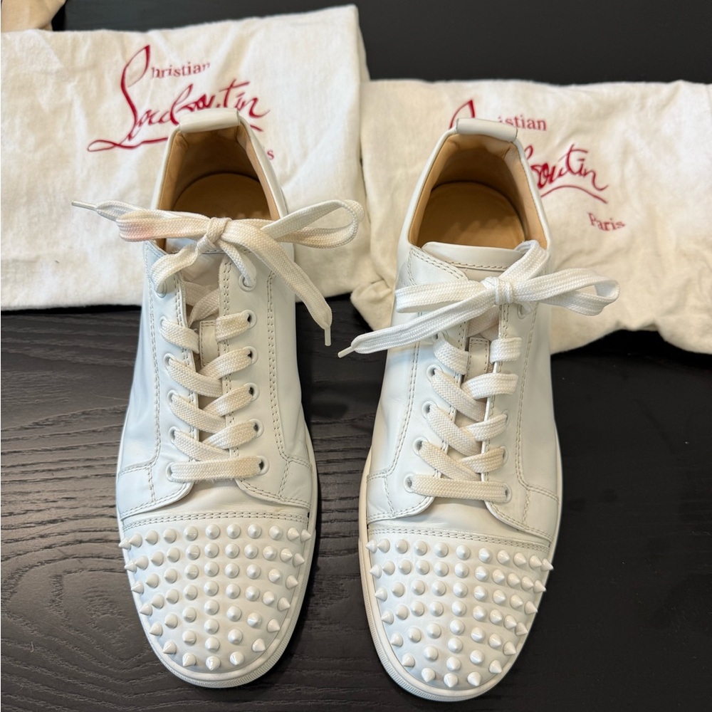 ❤️ Authentic Christian Louboutin White Spiked Sneakers size 9.5